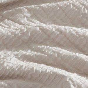 Serenity vågiga linjer beige täckdukssätt